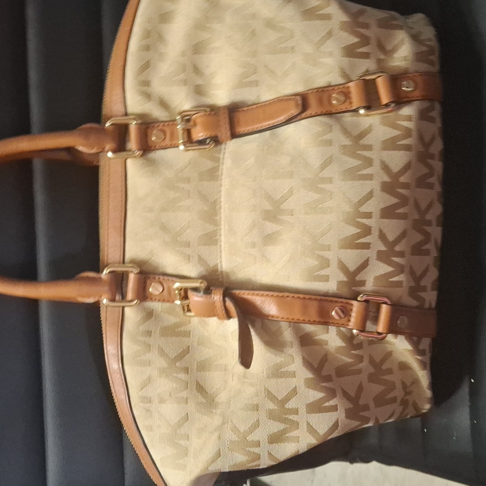 Michael Kors Brown Logo Tote Bag - Picture 2 of 3